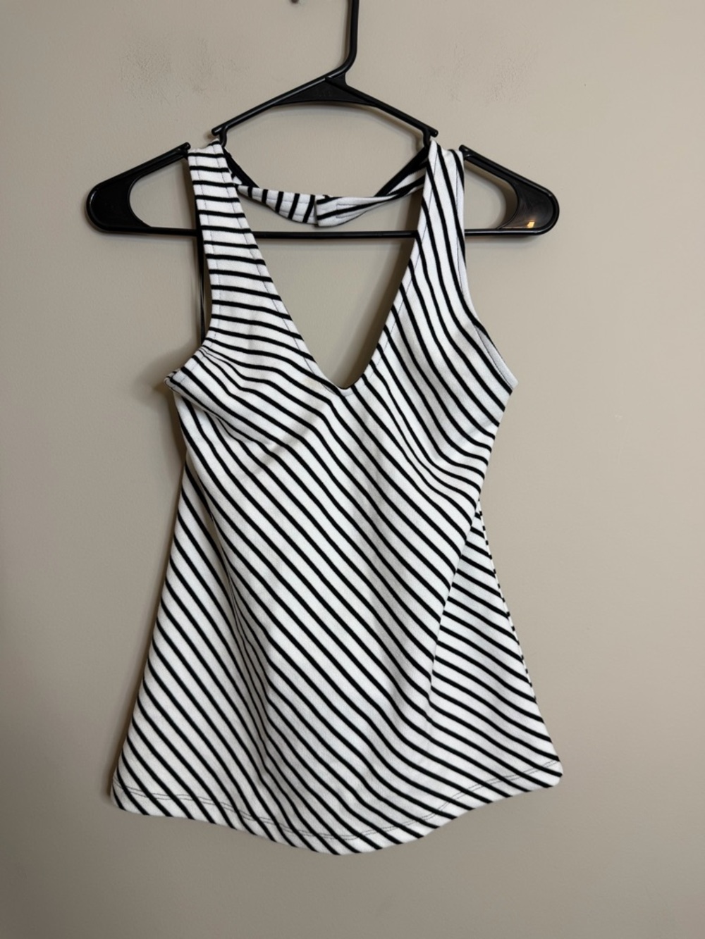 Maeve Anthropologie Black White Twist Stripe Halter Top Size Medium - Picture 3 of 8